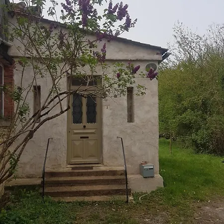 度假居 Chez Chenon Saint-Sulpice-de-Ruffec